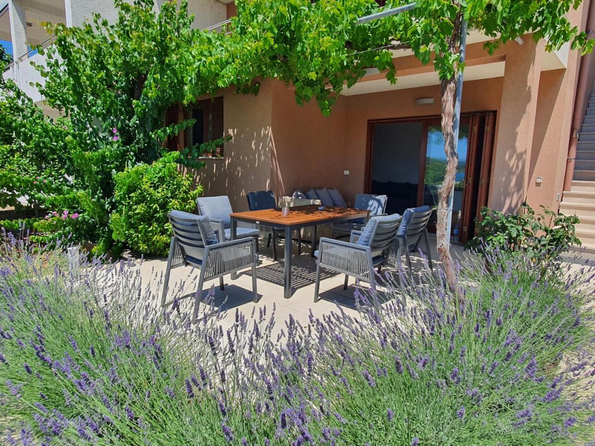 Apartments Villa Oliva Turanj Dış mekan fotoğraf