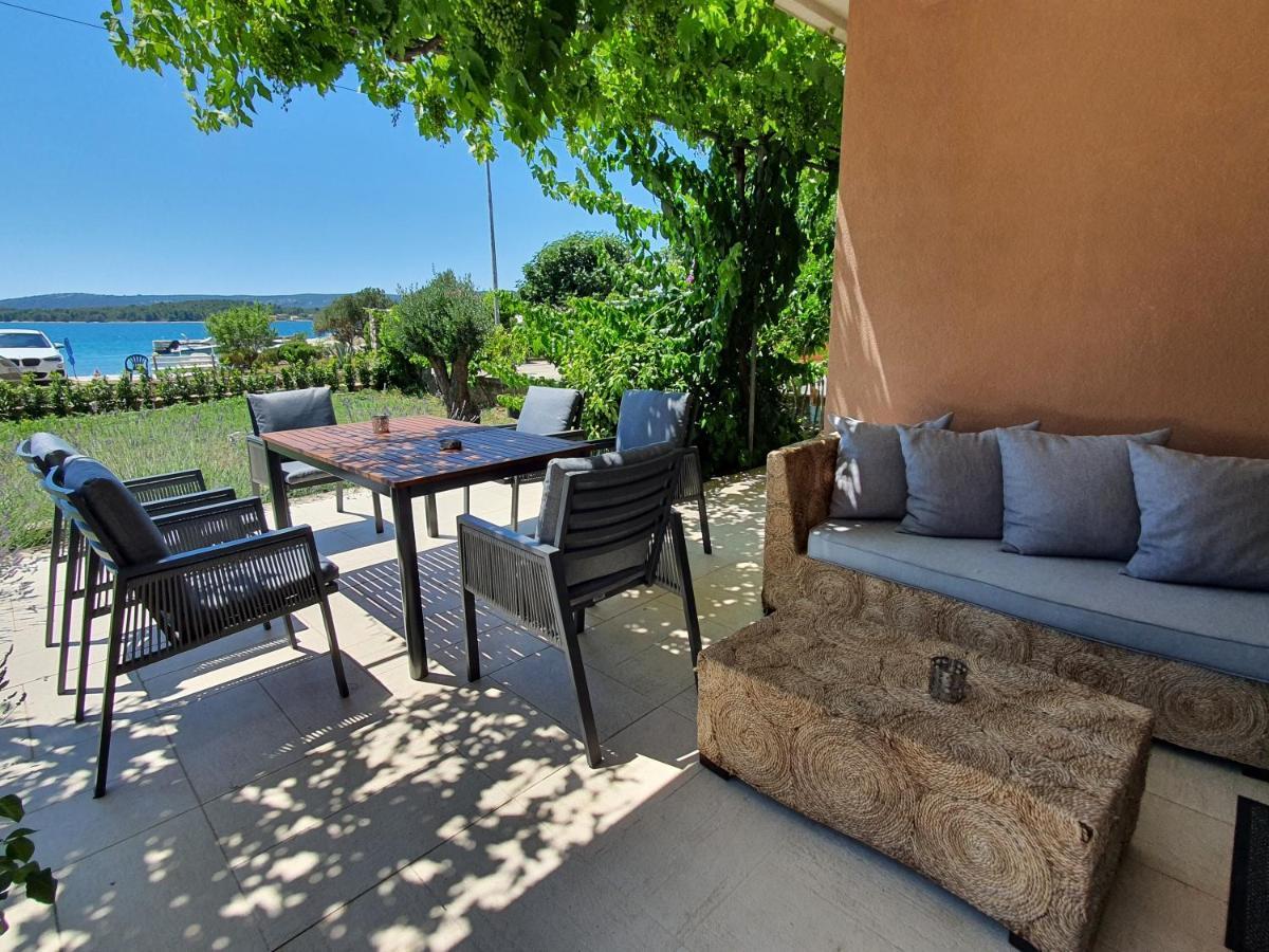 Apartments Villa Oliva Turanj Dış mekan fotoğraf