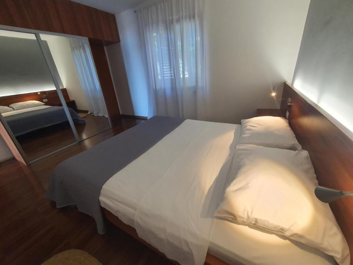 Apartments Villa Oliva Turanj Dış mekan fotoğraf