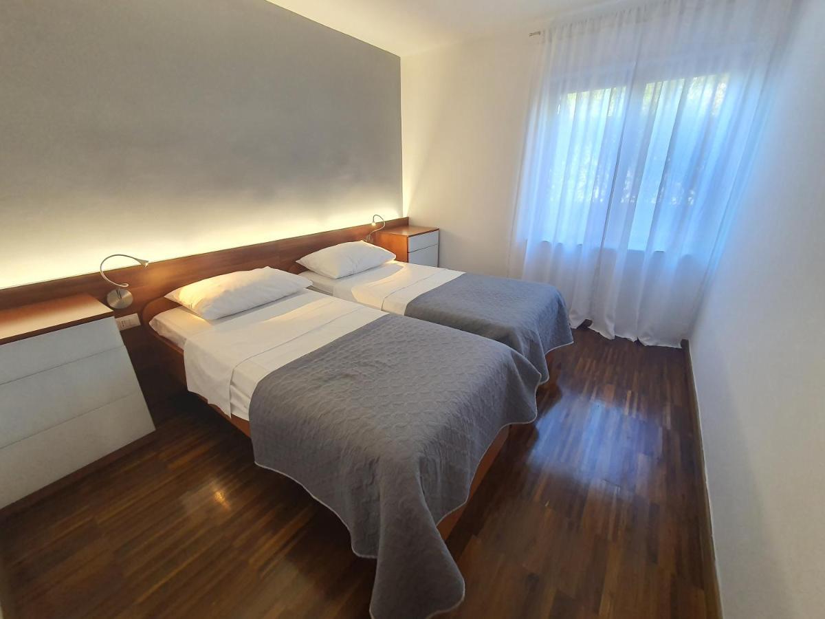 Apartments Villa Oliva Turanj Dış mekan fotoğraf