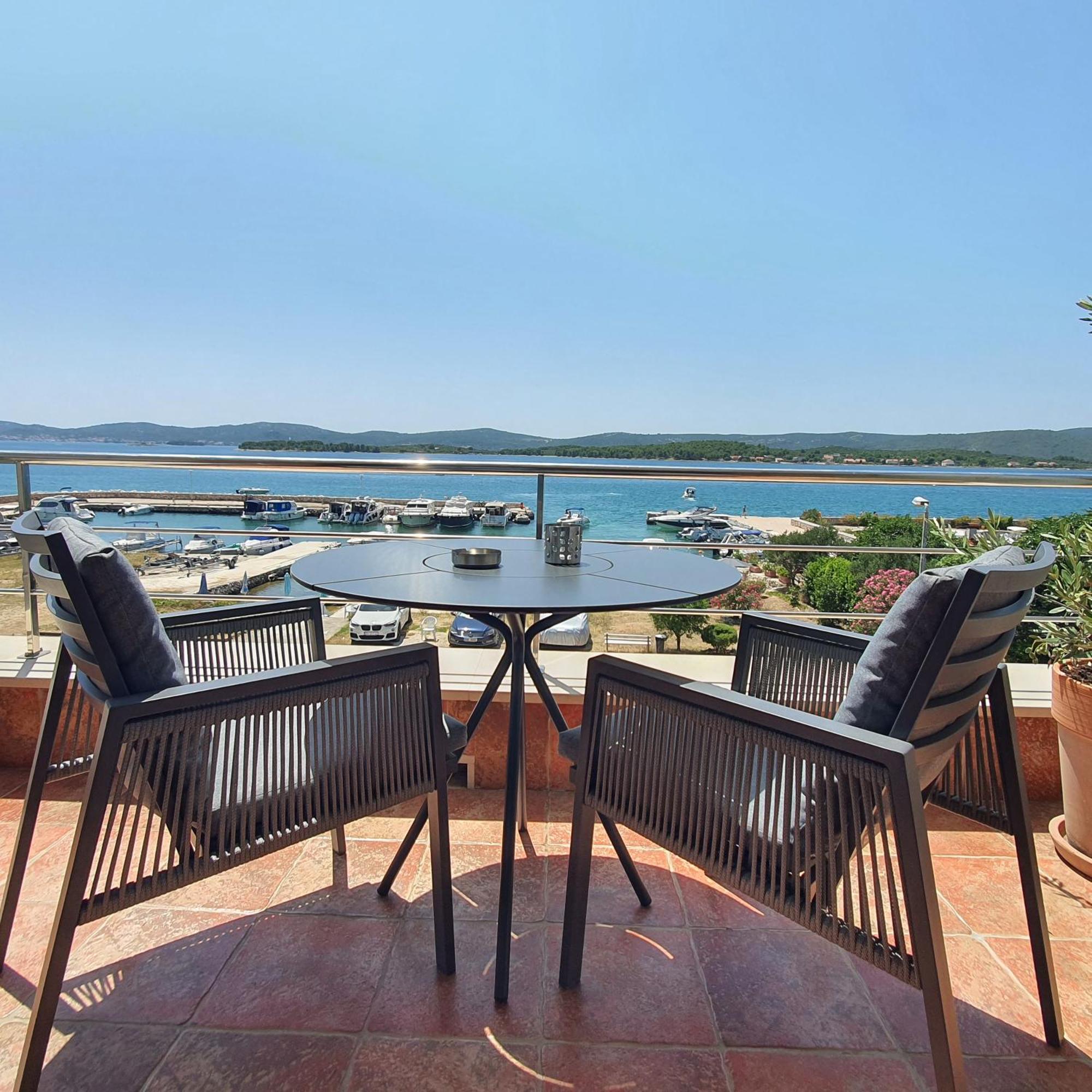 Apartments Villa Oliva Turanj Dış mekan fotoğraf