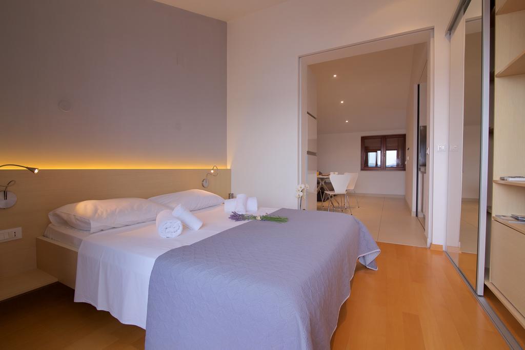 Apartments Villa Oliva Turanj Dış mekan fotoğraf